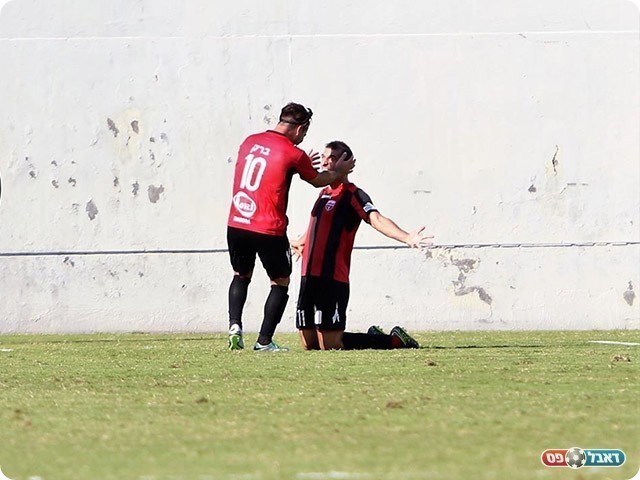 בוזורגי חוגג (עודד חסין)